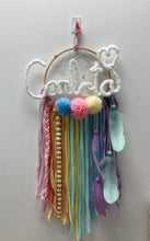 Cargar imagen en el visor de la galería, ATRAPASUEÑOS RAINBOW LIGHT COLOR