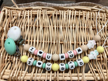 Cargar imagen en el visor de la galería, CHUPETERO MUNDAD