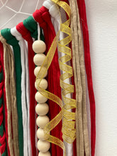 Cargar imagen en el visor de la galería, ATRAPASUEÑOS FELIZ NAVIDAD