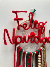 Cargar imagen en el visor de la galería, ATRAPASUEÑOS FELIZ NAVIDAD
